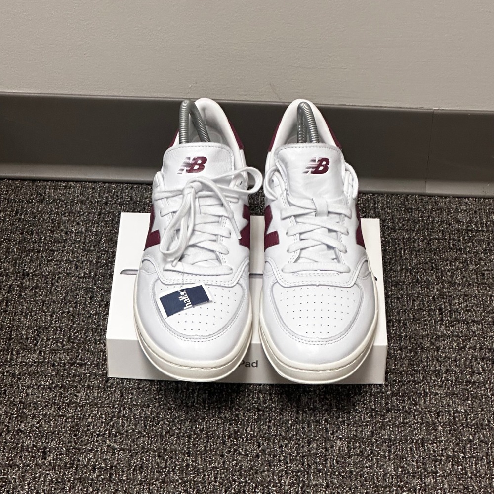 New Balance T500 Sneakers Mens Size 10 Leather Court Shoes Casual CT500LPB NEW - Picture 2 of 10